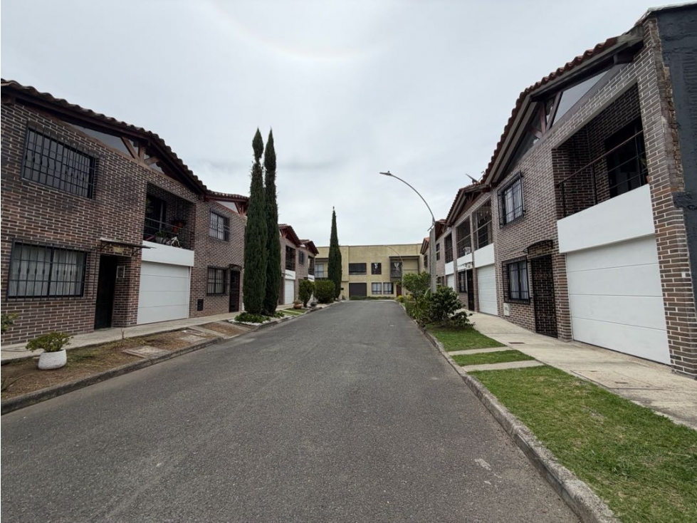 Se vende lote en la ceja unidad abierta San Marcos 71.5 m2 precio $230 - 2