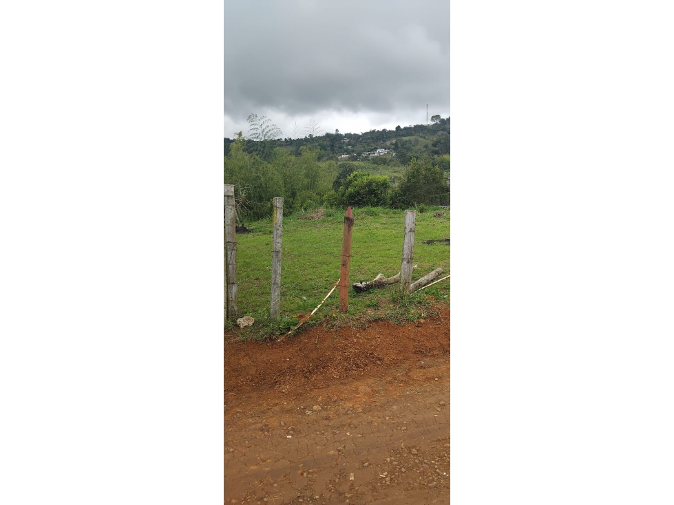 SE VENDE LOTE EN LA CUMBRE MIP9816330