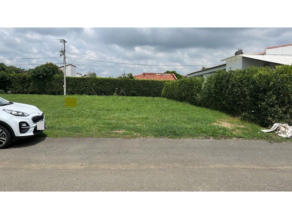 SE VENDE LOTE EN LA MORADA CONDOMINIO JAMUNDI - 1