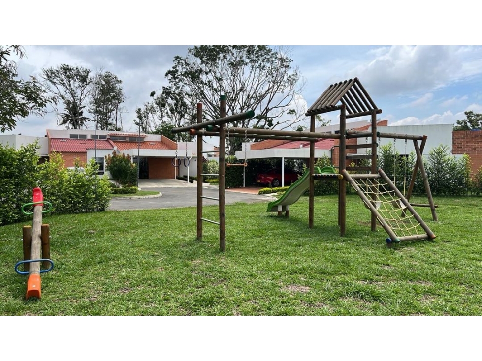 SE VENDE LOTE EN LA MORADA CONDOMINIO JAMUNDI - 4