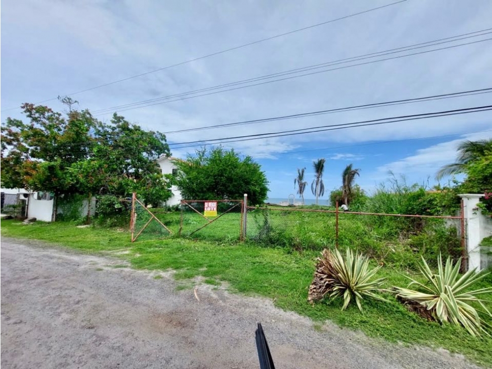 SE VENDE LOTE EN PLAYA MALIBU - 4