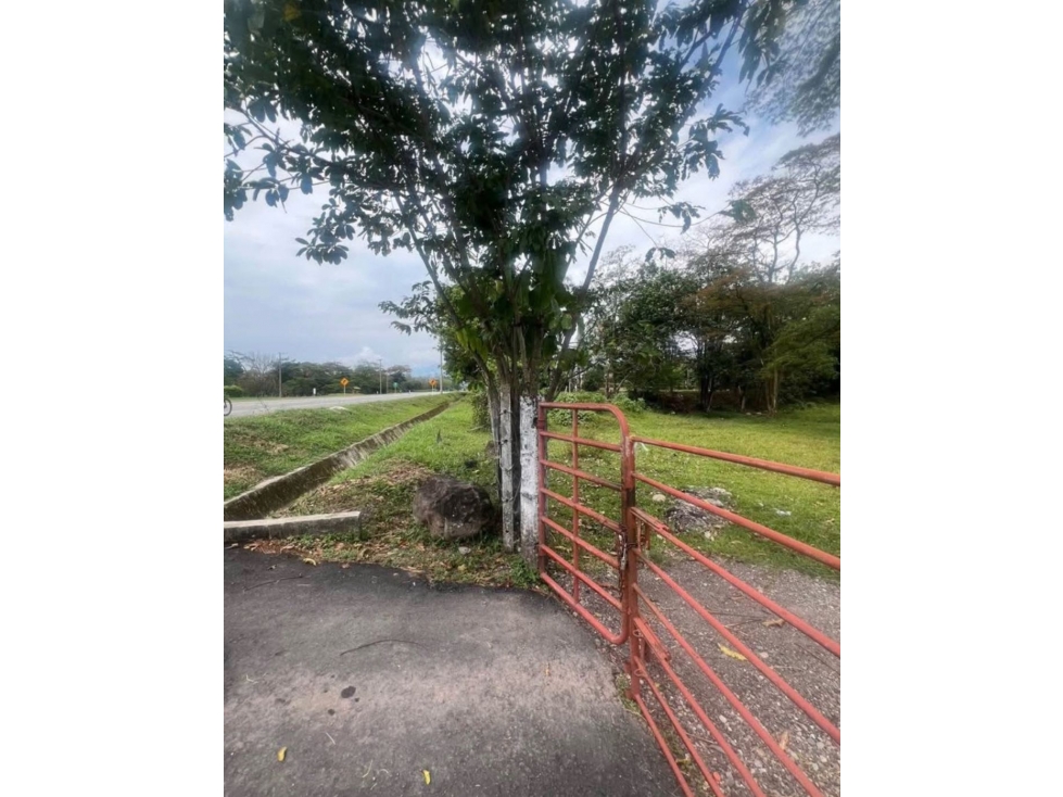 Se vende lote en vía nacional Restrepo-Cumaral / Villavicencio - 6
