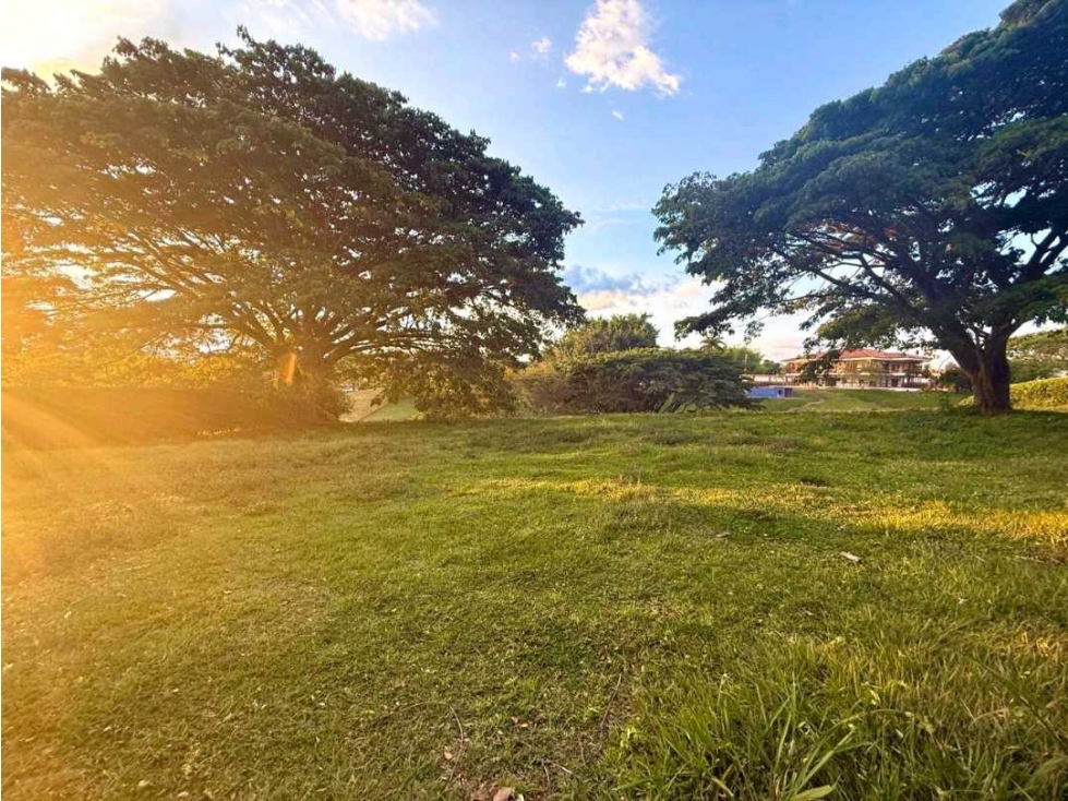 Se vende lote en zona exclusiva de Malabar lakes (.Cerritos) — foto 3