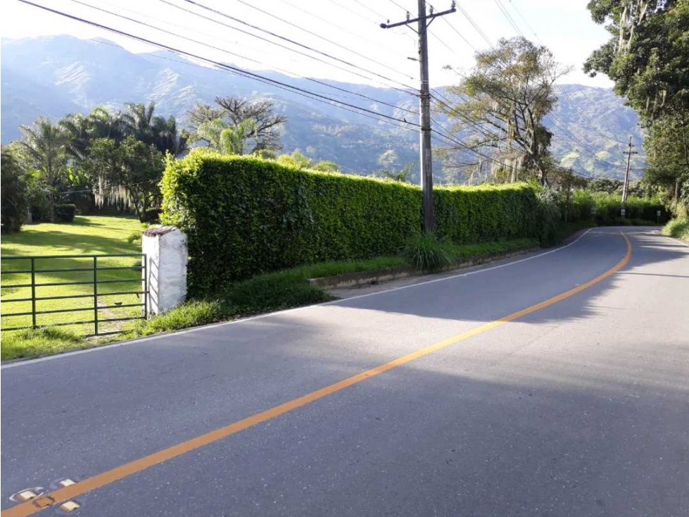 Se vende lote industrial en Girardota sobre la via principal - 2