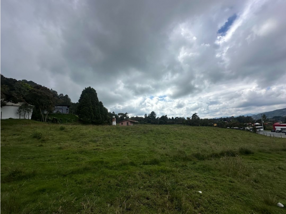 SE VENDE LOTE PARA DESARROLAR EN LA VEREDA PANTANILLO. ENVIGADO. — foto 2