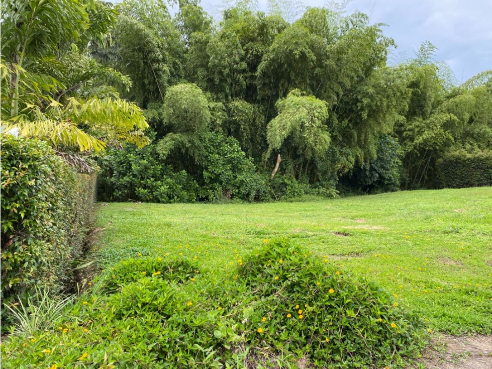 SE VENDE LOTE, PEREIRA , CERRITOS