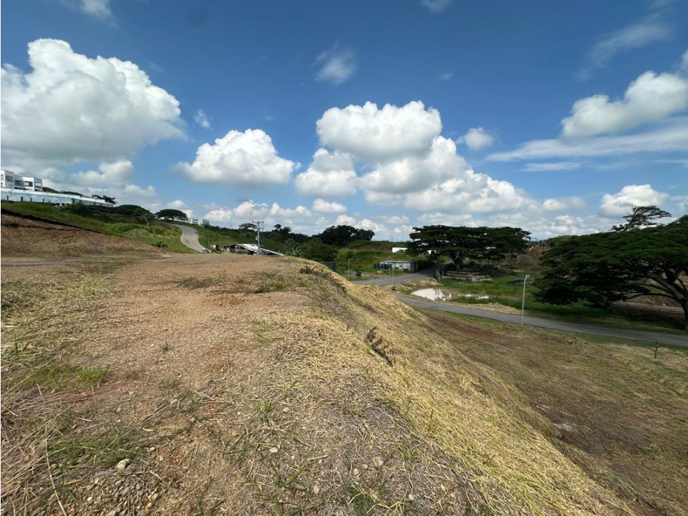 SE VENDE LOTE, PEREIRA, CERRITOS
