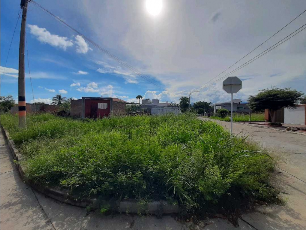 SE VENDE LOTE URB. SANTA ROSALIA. - 3