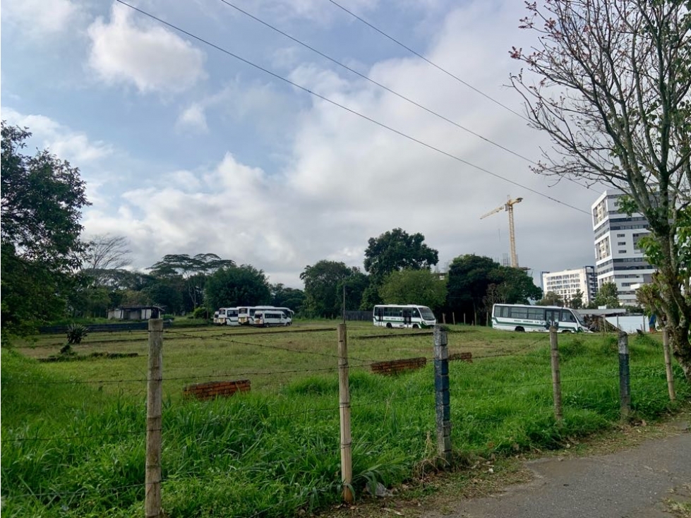 Se Vende Lote Urbano Av 19 Norte Armenia Quindio — foto 4