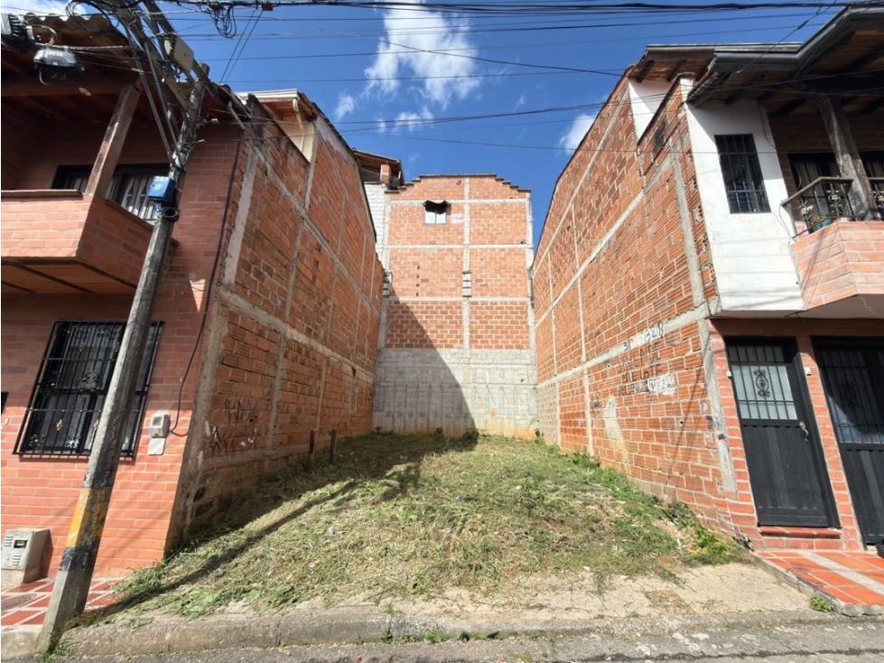 Se vende lote urbano bifamiliar de 72 m² en El Carmen de Viboral — foto 4