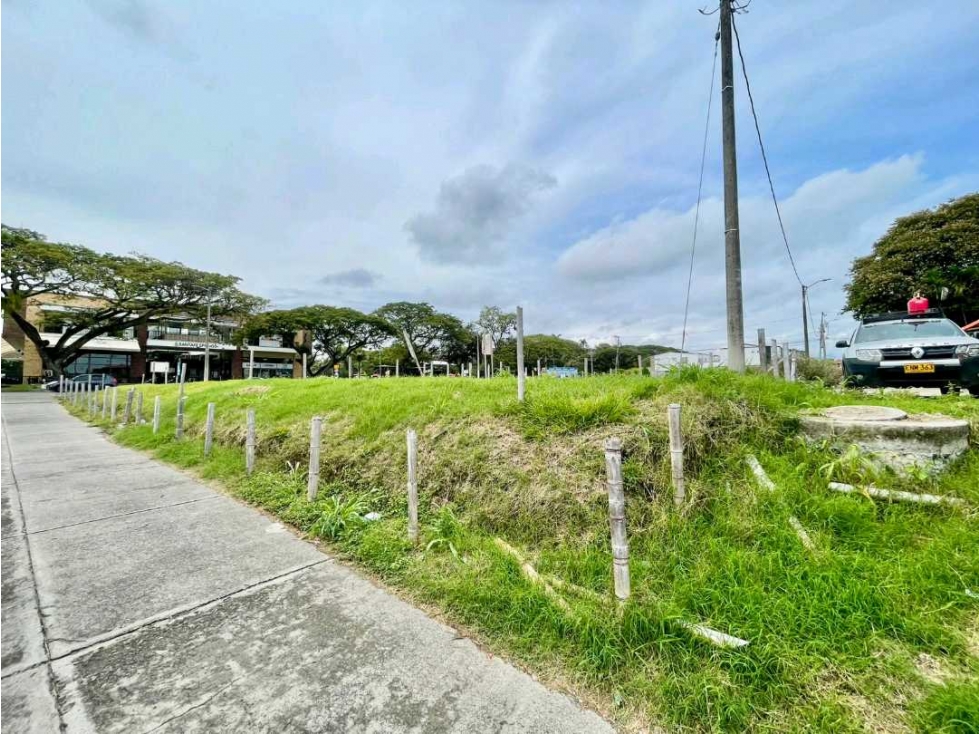 SE VENDE LOTE URBANO EN CARTAGO - 1