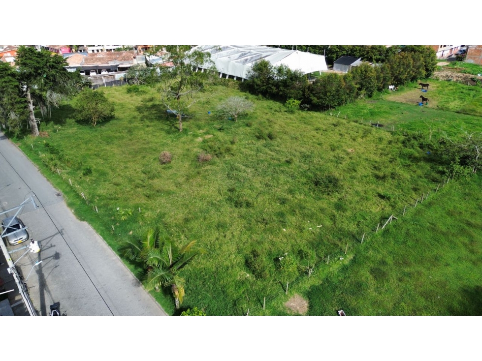 SE VENDE LOTE URBANO EN LA CEJA SE PUEDE CONSTRUIR 64 APARTAMENTOYPARQ