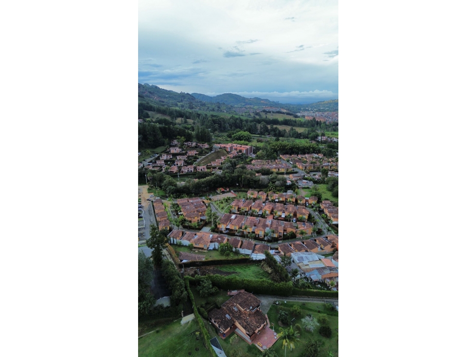 SE VENDE LOTE URBANO EN LA CEJA PARA PROYECTO DE 3 pisos y manzarda - 4