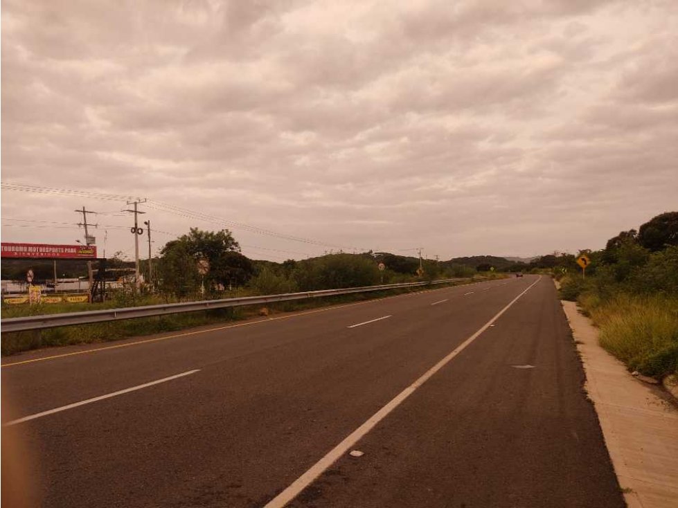 SE VENDE LOTE VIA CARTAGENA FRENTE 1/4 MILLA - 1