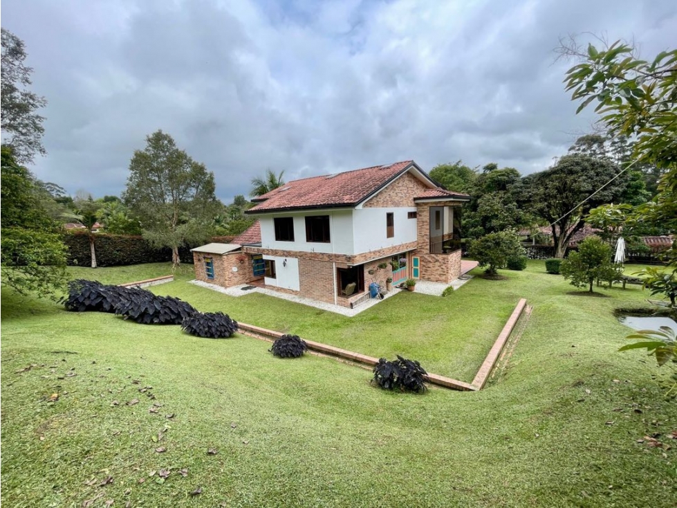 Se vende lujosa casa campestre en parcelacion cerrada en llanogrande — foto 2