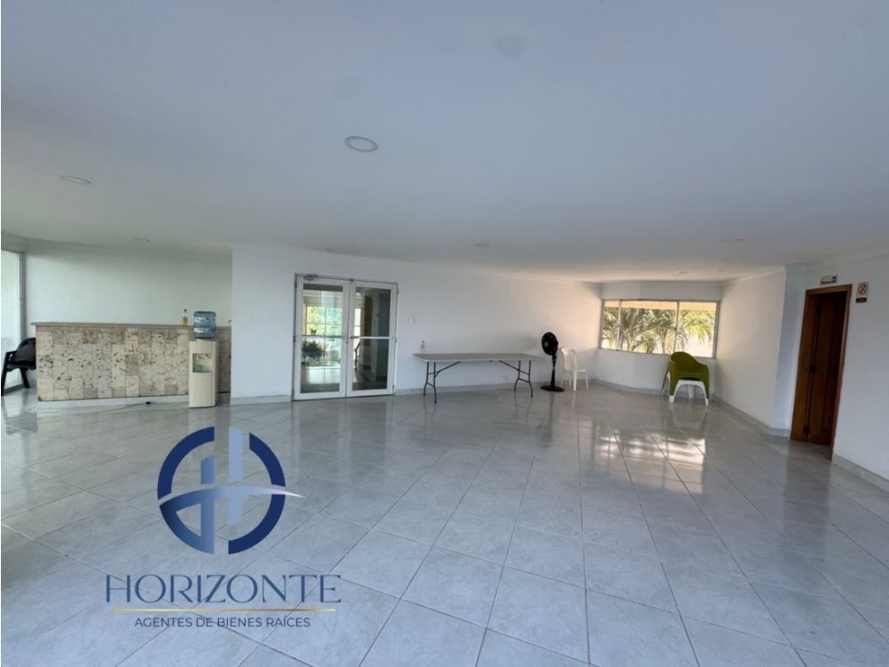 SE VENDE LUJOSO APARTAMENTO AMOBLADO EN TORRES DE COLON RODADERO SUR — foto 6