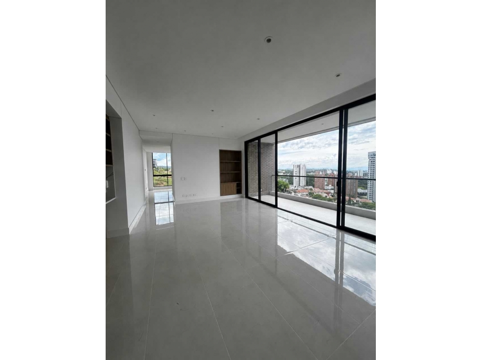 SE VENDE APARTAMENTO EN PINARES PEREIRA
