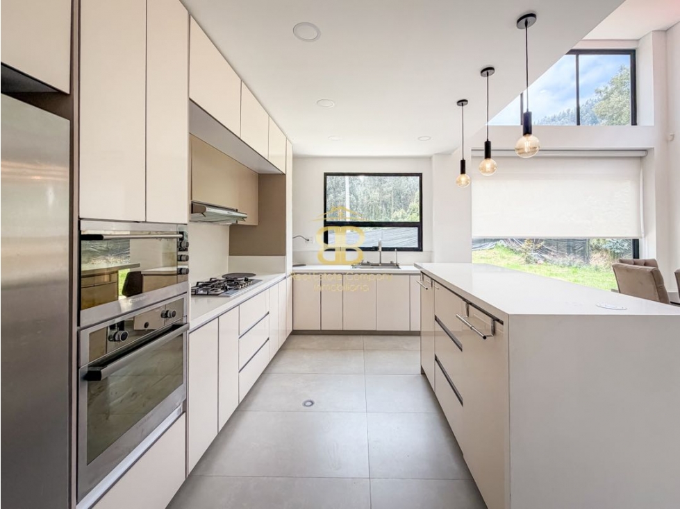 SE VENDE CASA EN BOSQUES DE RENANIA EN BRICEÑO — foto 6