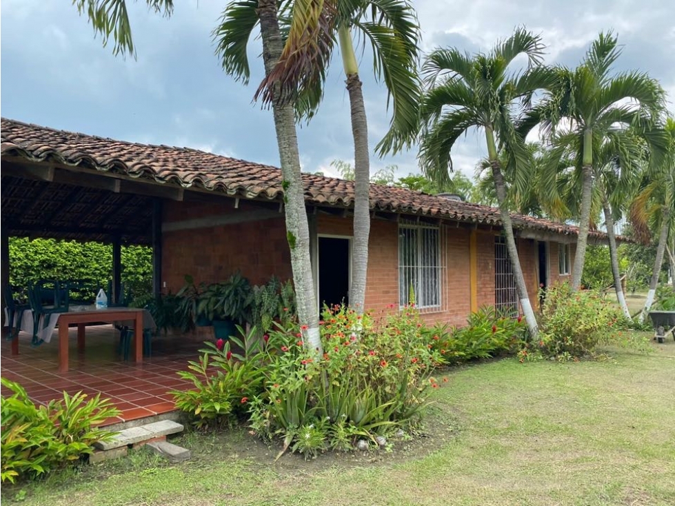 Se vende finca amoblada de 7.500m2 de terreno y con piscina Rozo Valle — foto 3