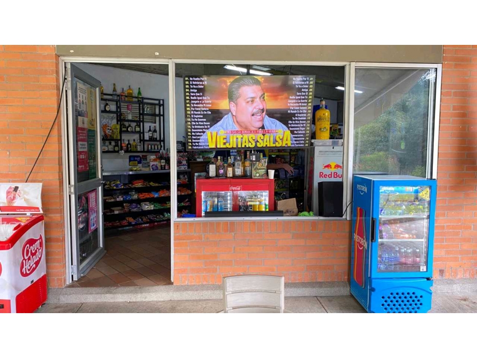 SE VENDE MINI MERCADO — foto 4