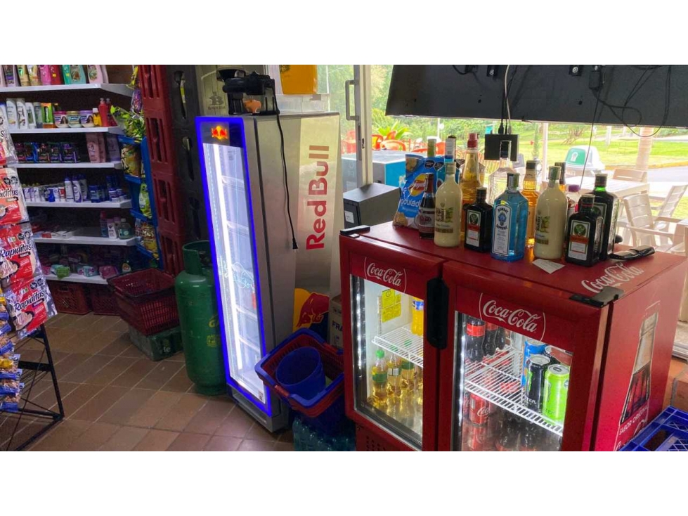 SE VENDE MINI MERCADO — foto 6