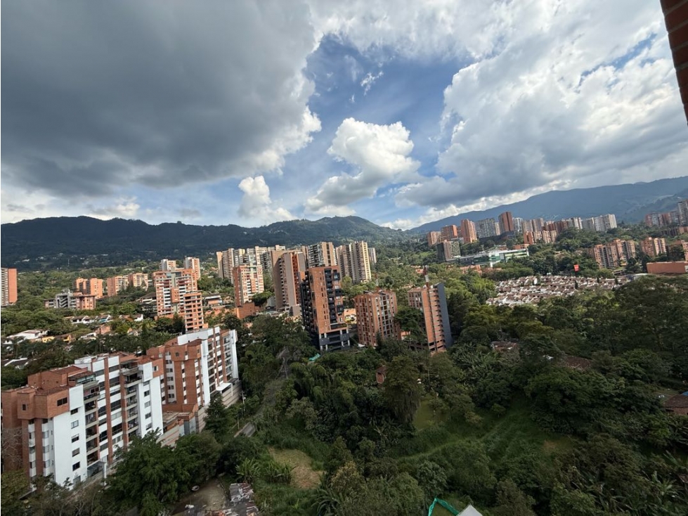 SE VENDE MODERNO APTO EN ENVIGADO CERCA AL MALL TERRACINA. — foto 2