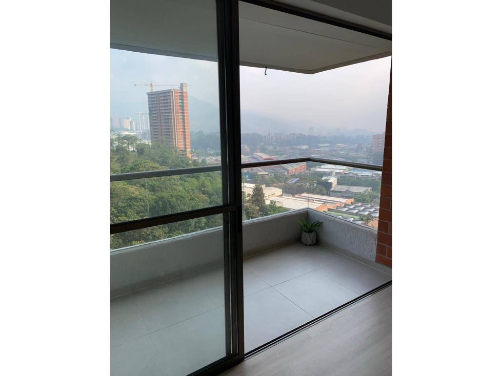 SE VENDE MODERNO APTO EN SABANETA, SECTOR PAN DE AZÚCAR — foto 2