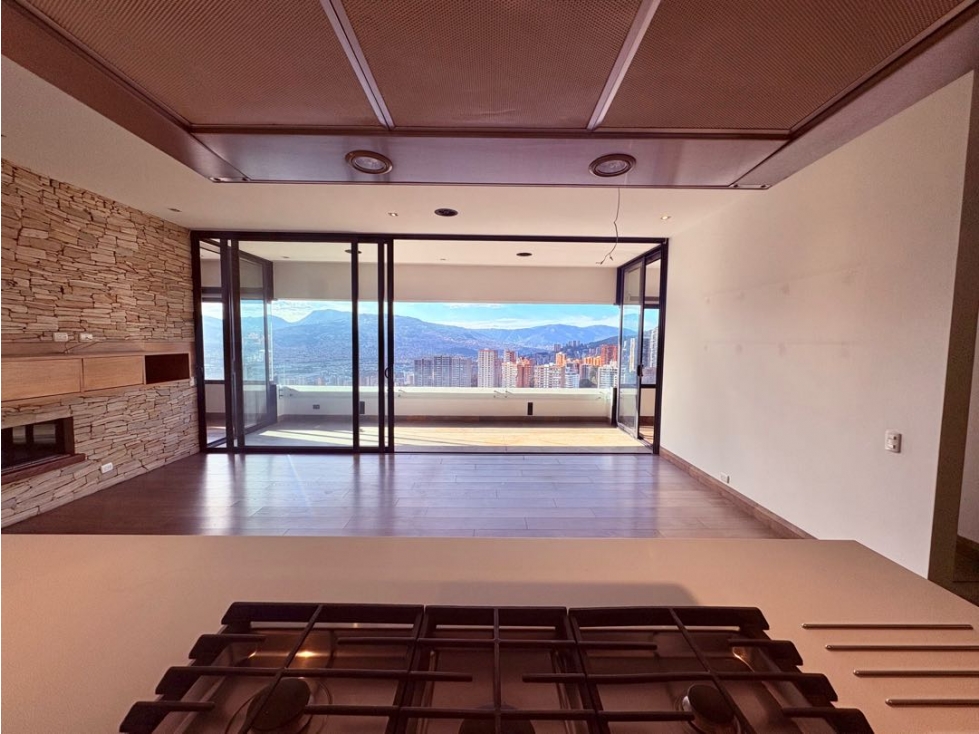 SE VENDE MODERNO PISO ALTO CON INCREÍBLE VISTA - POBLADO — foto 3
