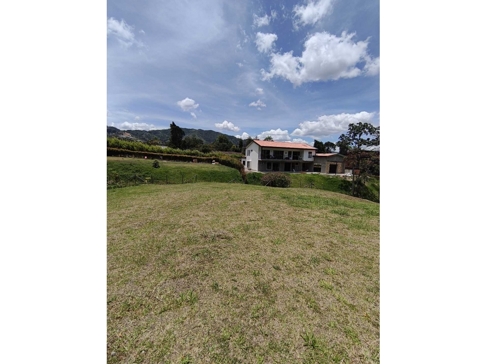 SE VENDE MUY BUEN LOTE EN LA CEJA,CON TOPOGRAFIA MUY BONITA,SEGURO. — foto 5
