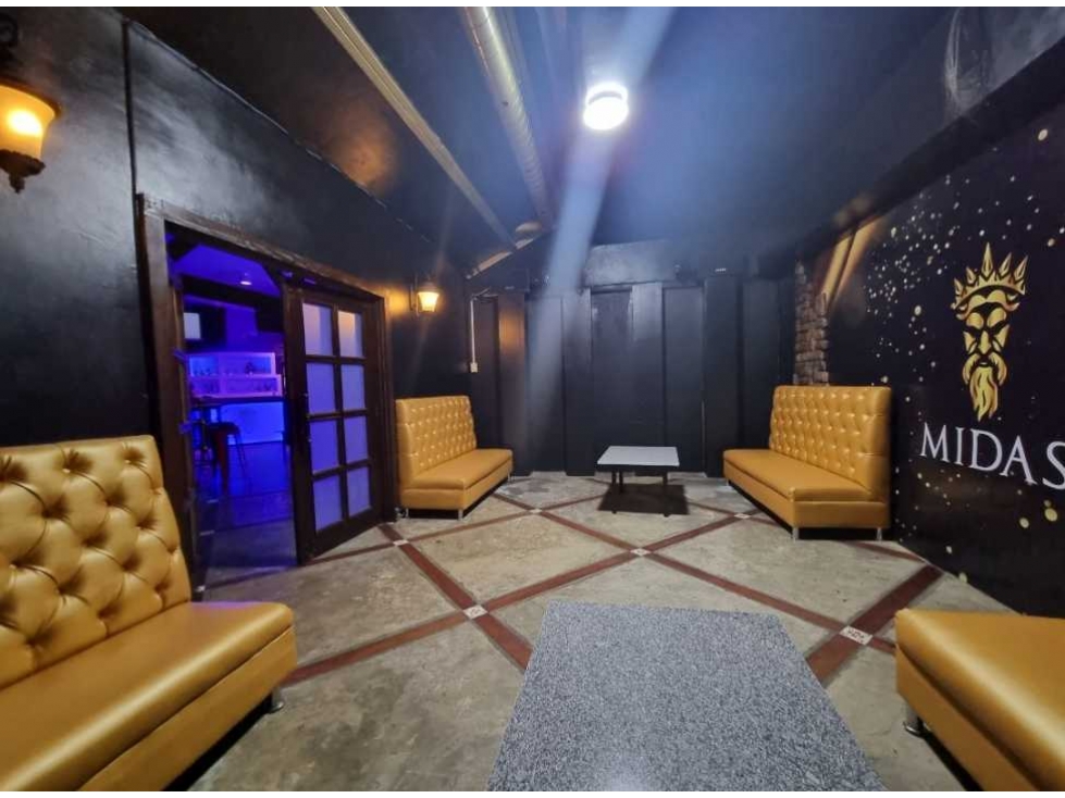 Se Vende Negocio Operativo de Bar Restaurante en la 12 de Octubre - 3