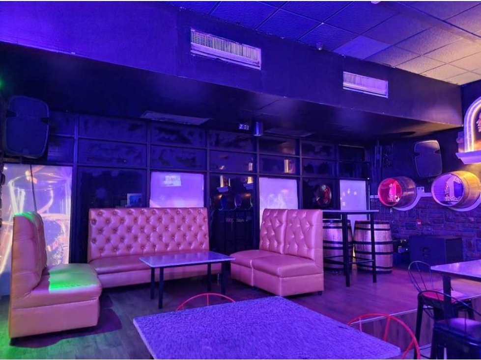 Se Vende Negocio Operativo de Bar Restaurante en la 12 de Octubre - 4