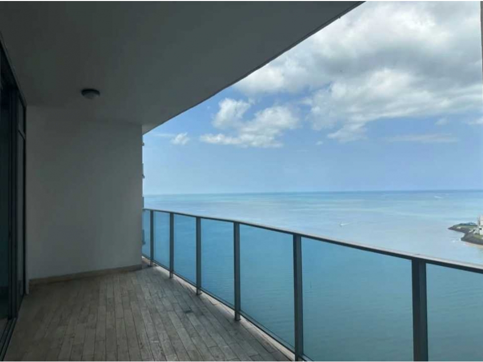 Se vende o alquila apartamento de 220 mts en Ph Grand Tower — foto 3