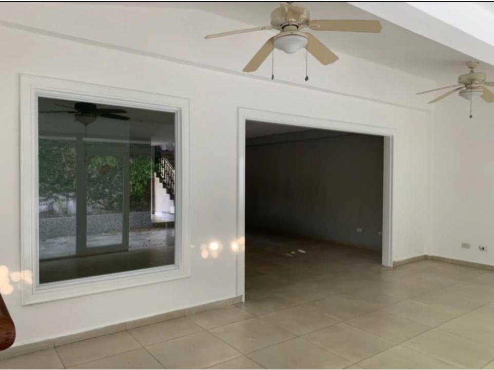 Se vende exclusiva Casa Residencial en La Alameda de 287 mts — foto 4