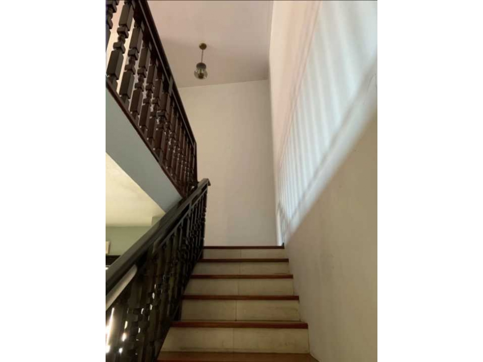 Se vende exclusiva Casa Residencial en La Alameda de 287 mts — foto 6