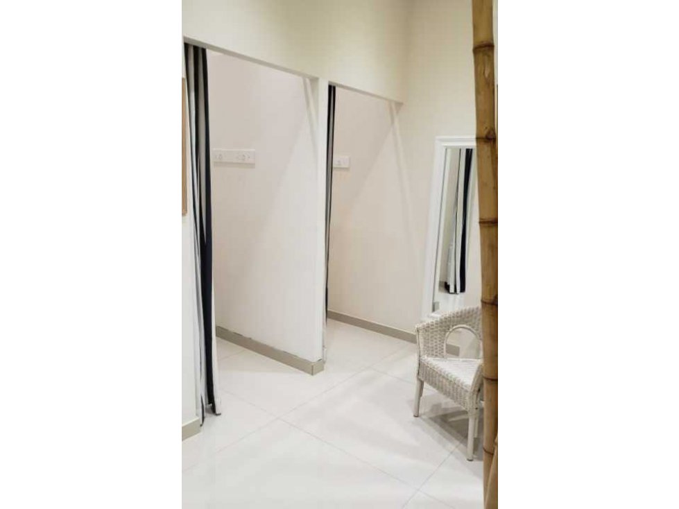 Se vende exclusivio local Atrio Mall costa del este 83 mts — foto 3