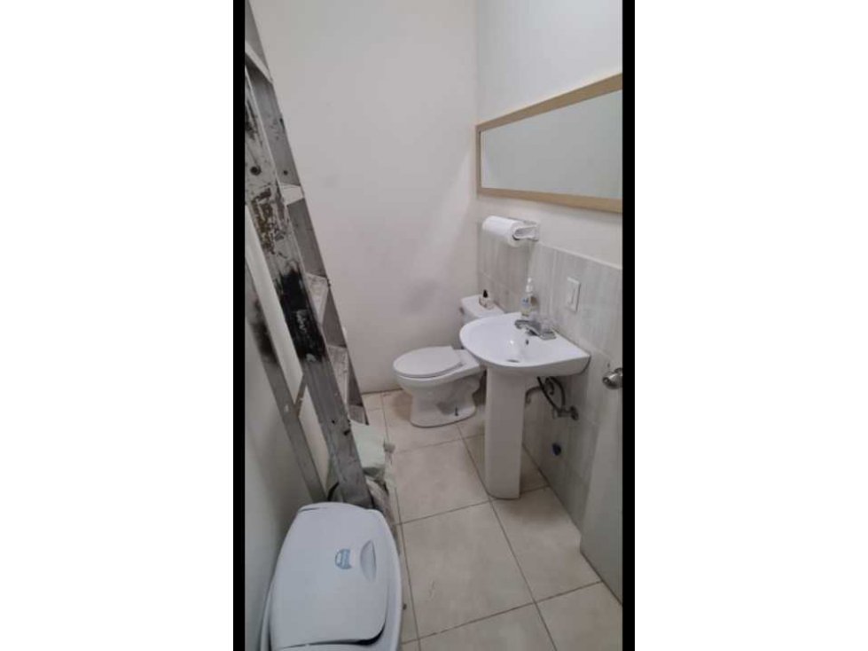 Se vende exclusivio local Atrio Mall costa del este 83 mts — foto 5