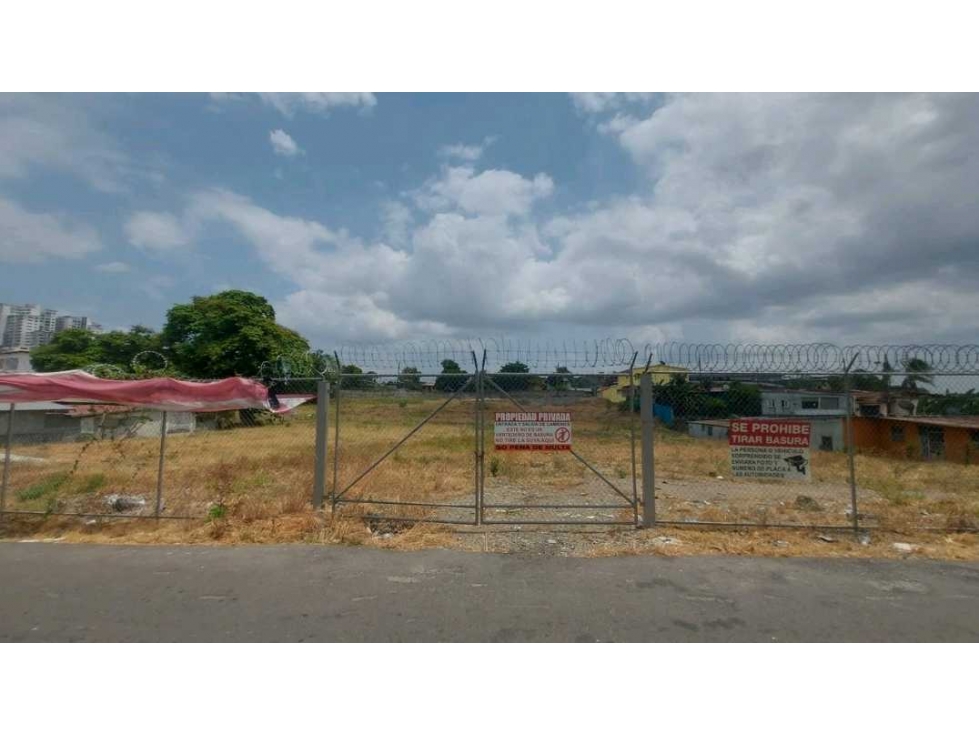 SE VENDE LOTE EN COSTA SUR - 4