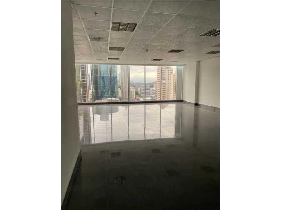 Se vende o alquila oficina en Ph Pdc/ Obarrio de 106 mts $240K