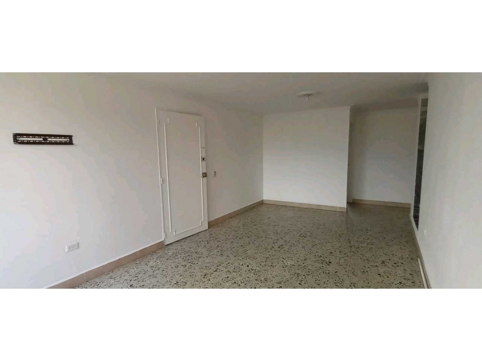 SE VENDE O ARRIENDA APARTAMENTO EN LOS COLORES CERCA A LA LUIS AMIGÓ — foto 5