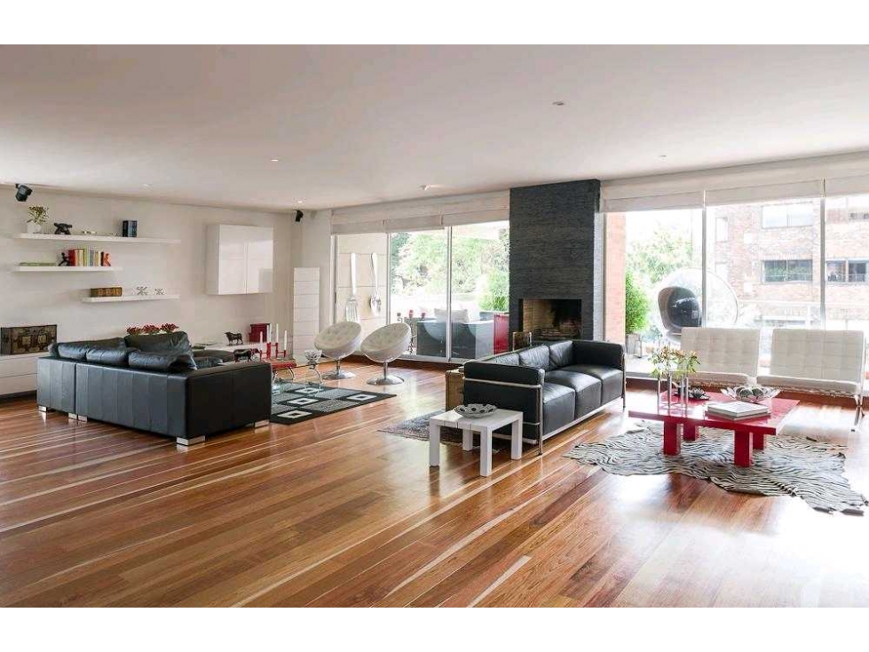 SE VENDE O ARRIENDA APARTAMENTO EN LOS ROSALES 350m2