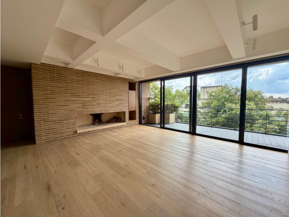 Se VENDE O ARRIENDA apartamento en Rosales 220m2