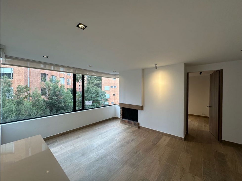 SE VENDE RENTADO APARTAMENTO EN ROSALES REMODELADO 40m2 — foto 3