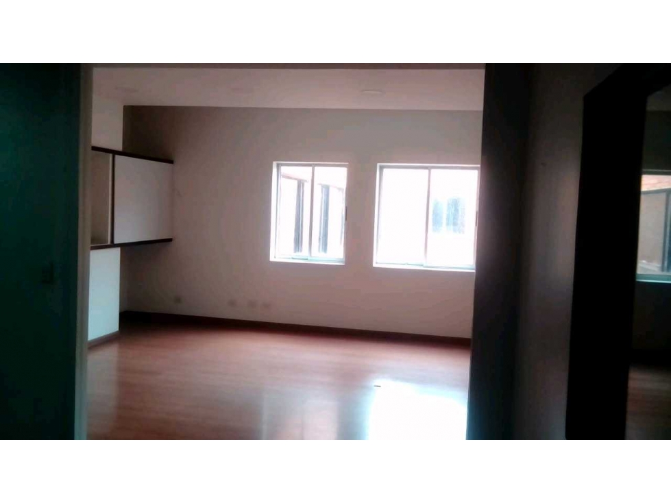 SE VENDE O ARRIENDA BODEGA 800m2