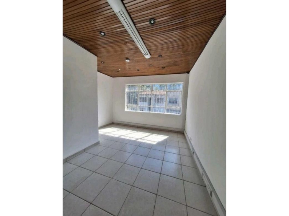 SE VENDE CASA EN LA SOLEDAD PARA OFICINA. BODEGA.FABRICA.A — foto 3