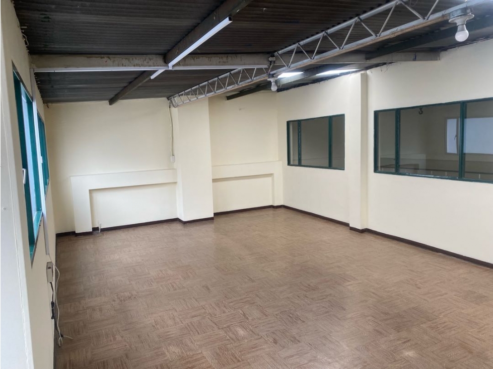 Se vende o arrienda casa para oficinas barrios unidos