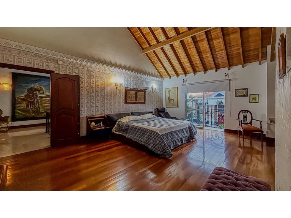 Se vende o renta casa amoblada unidad cerrada. Poblado, Medellin