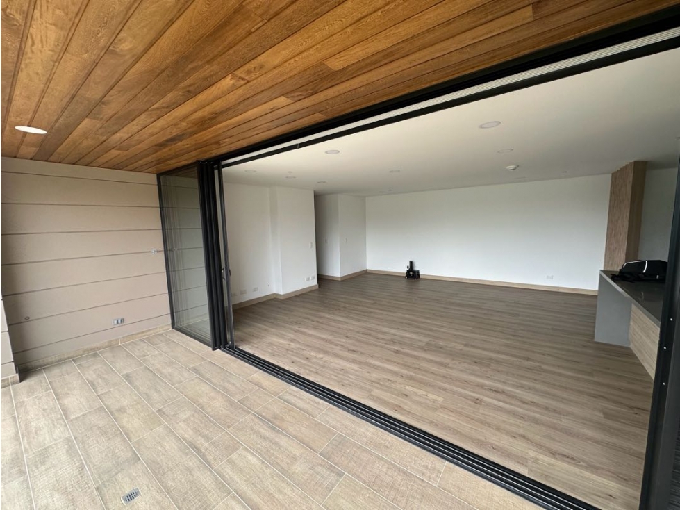 Se vende o se alquila apartamento en Llanogrande