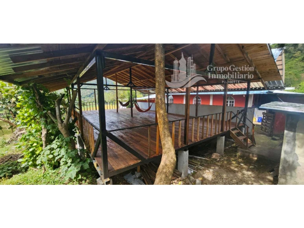 SE VENDE CABAÑA 4000m2 - 6