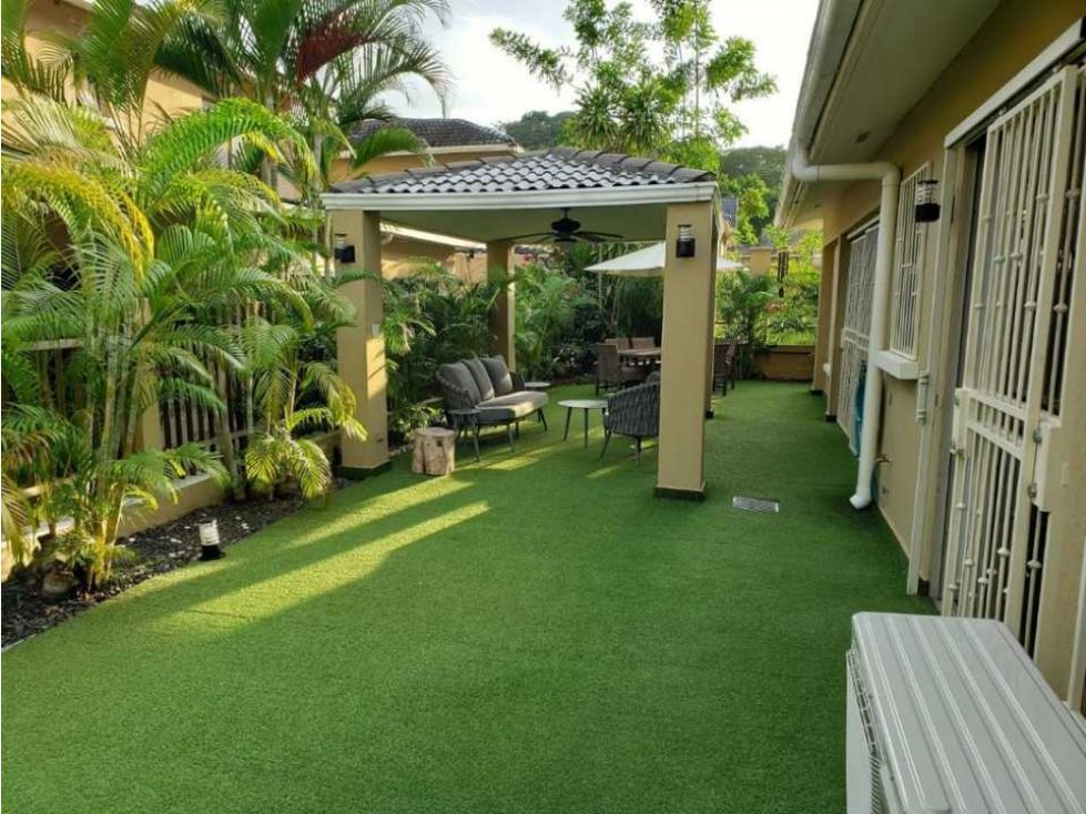 SE VENDE O SE ALQUILA CASA EN EL PH EMBASSY GARDENS CLAYTON - 4