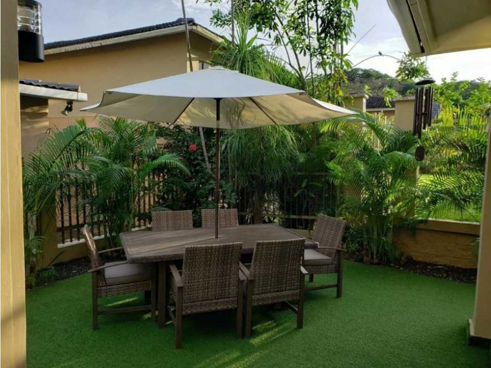 SE VENDE O SE ALQUILA CASA EN EL PH EMBASSY GARDENS CLAYTON - 6